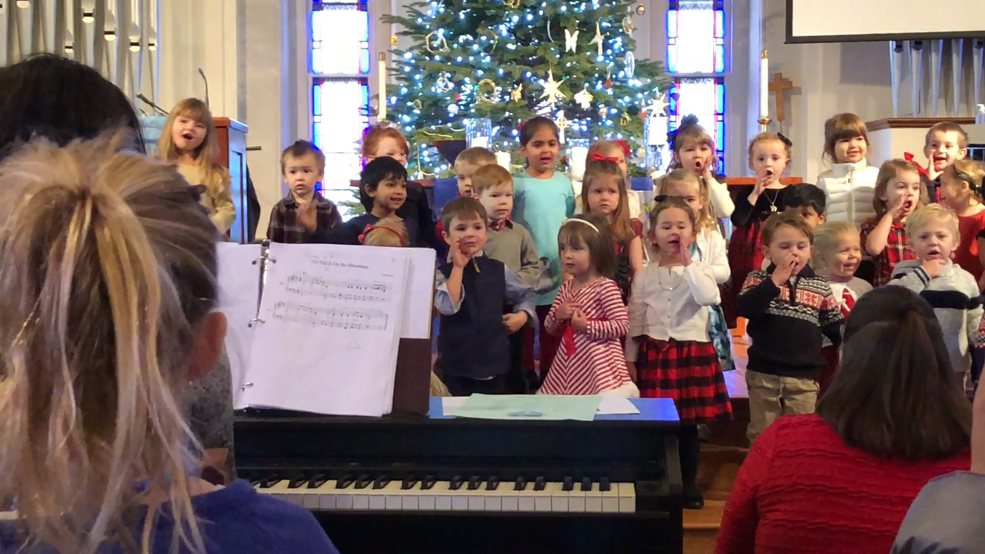 2017-12-13-brooks-concert-02 photo